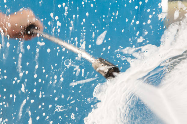 Best Roof Washing  in Bedford, OH
